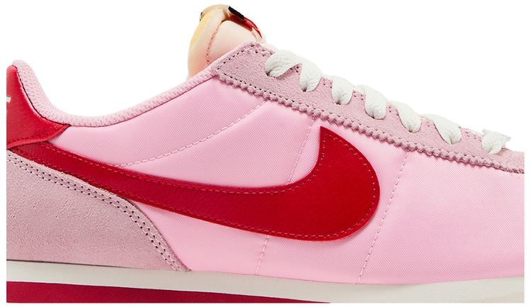 Nike Wmns Cortez TXT Soft Pink Fire Red