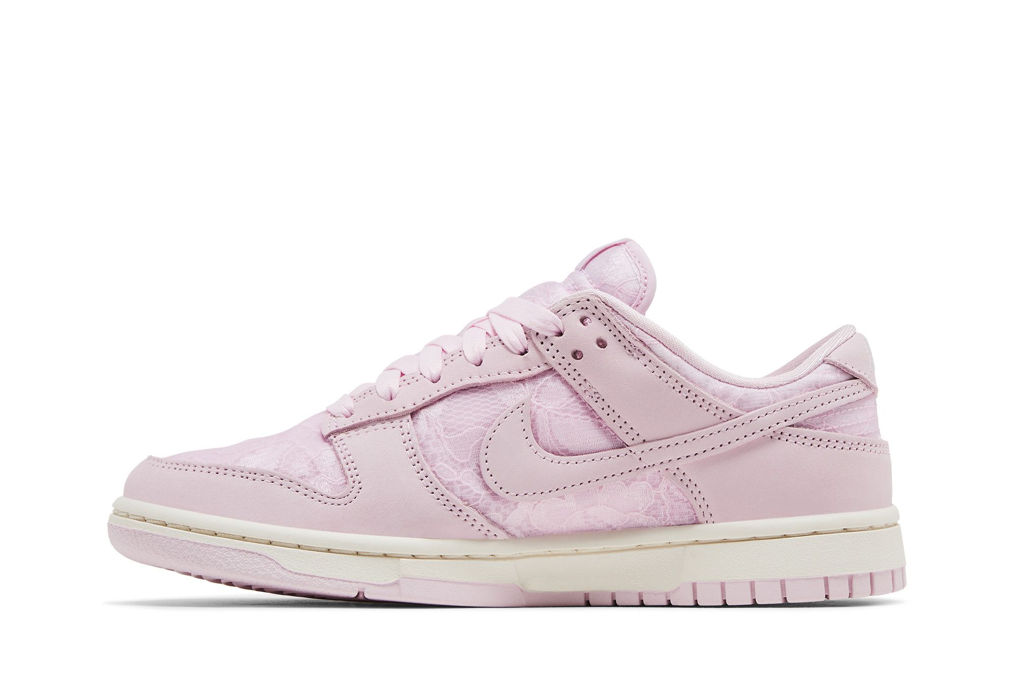 Buy Nike Wmns Dunk Low 'Lace Pack - Regal Pink' - HJ5870 600 | GOAT