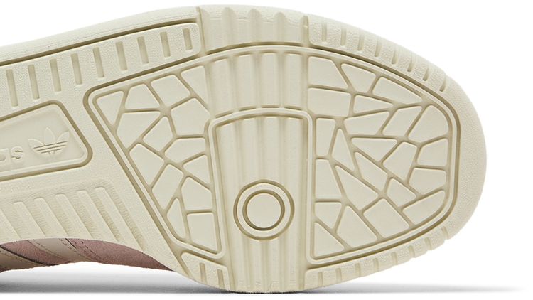 Wmns Rivalry Low Putty Mauve