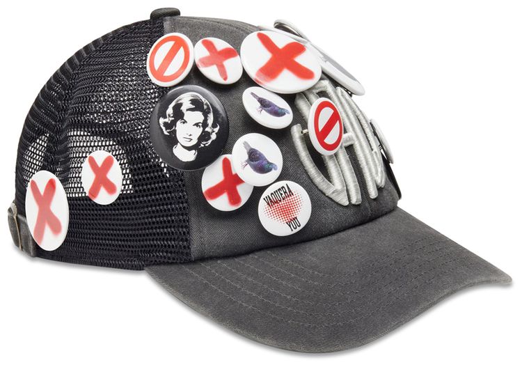 VAQUERA Baseball Hat With Pins Black