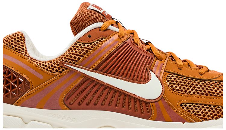 Nike Air Zoom Vomero 5 Monarch