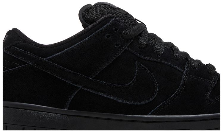 Nike Dunk Low Pro SB Blackout