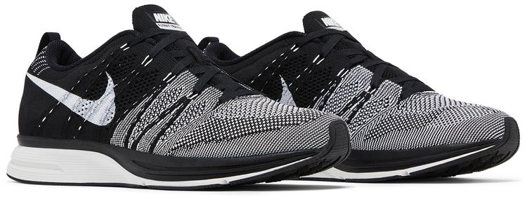 Nike Flyknit Trainer Black White