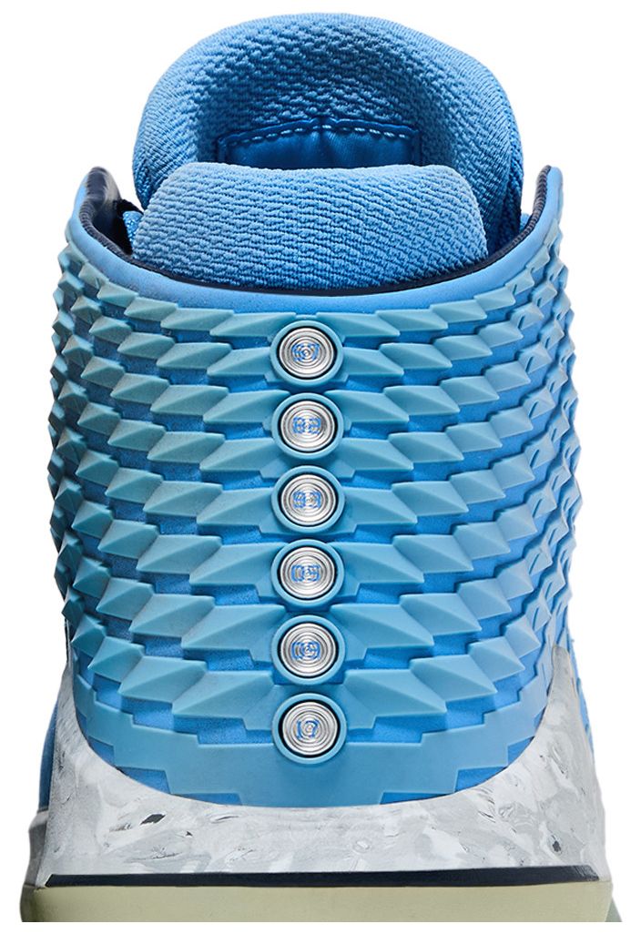 Air Jordan 32 UNC   Clear Outsole