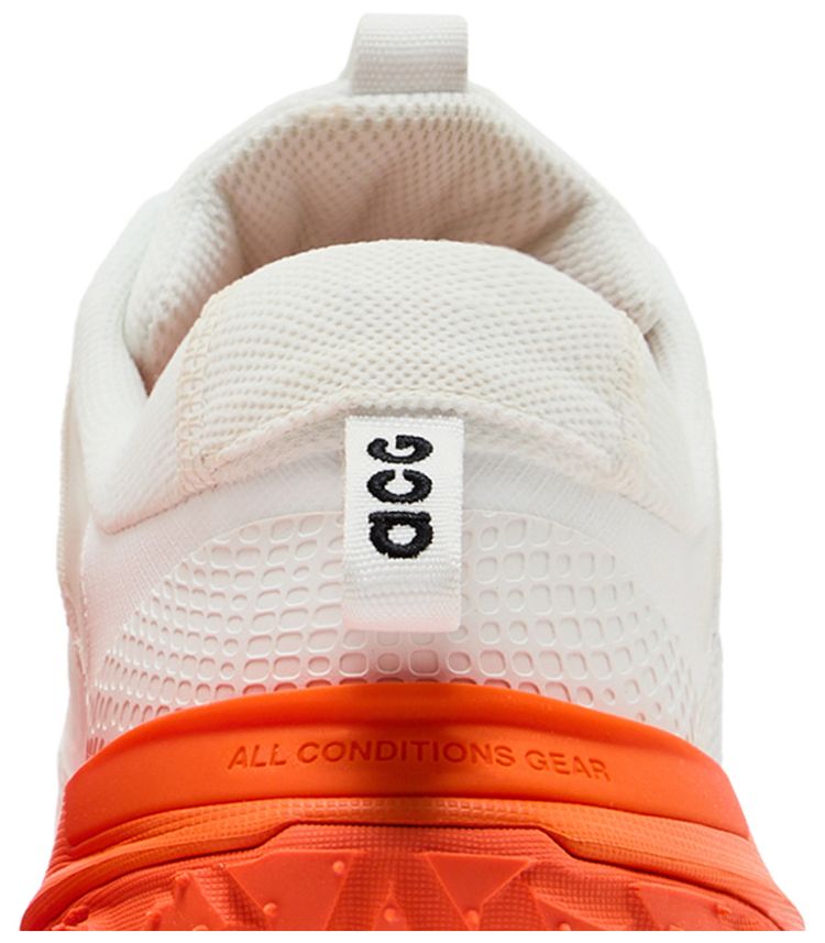 ACG Mountain Fly 2 Low Summit White Orange