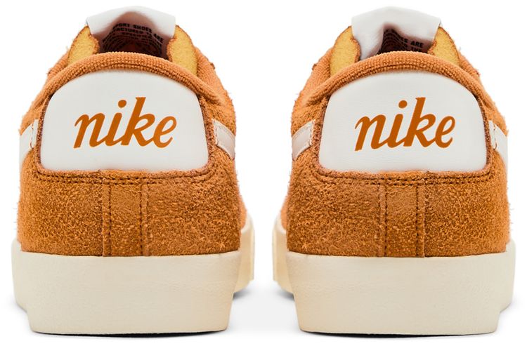 Nike Wmns Blazer Low 77 Monarch