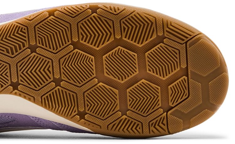 Nike Gato Hydrangeas