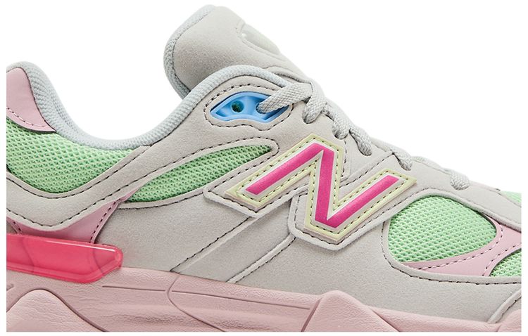 New Balance 9060 Big Kid Grey Matter Pink