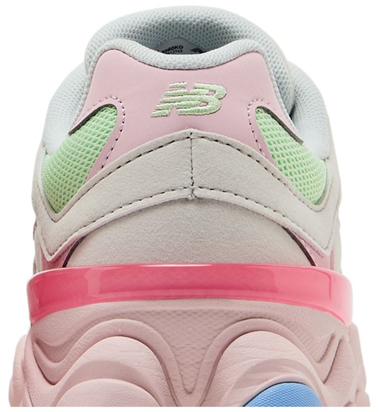 New Balance 9060 Big Kid Grey Matter Pink