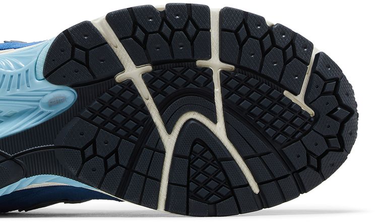 New Balance 2002R Agate