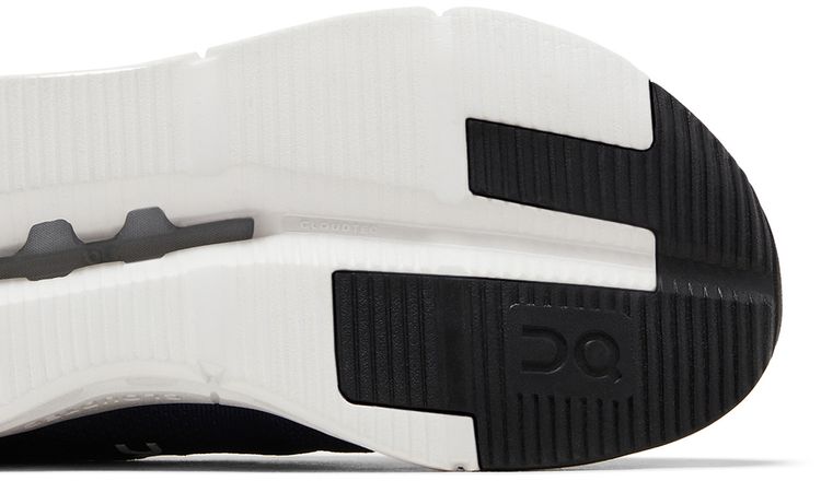 ON Cloudnova Navy White