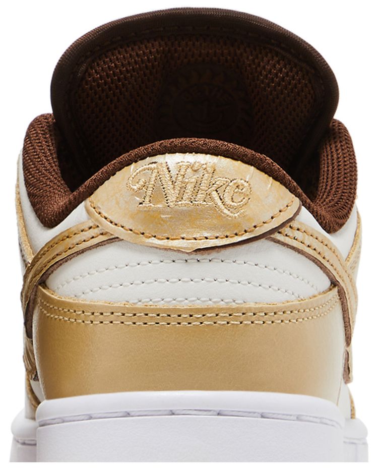 Nike Wmns Dunk Low LX Be The One