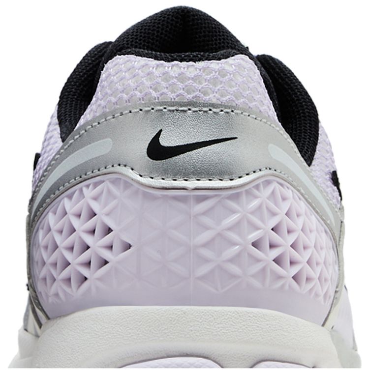 Nike Wmns Air Zoom Vomero 5 Barely Grape
