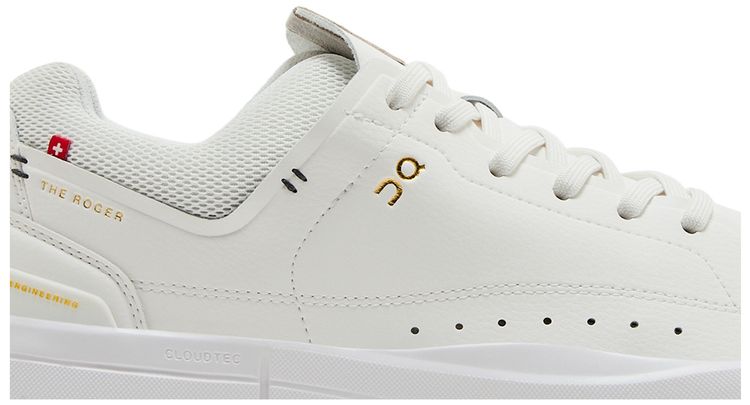 ON The Roger Centre Court White Gum