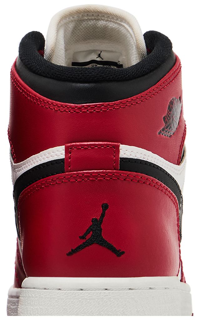 Air Jordan 1 Retro OG GS Chicago 2013