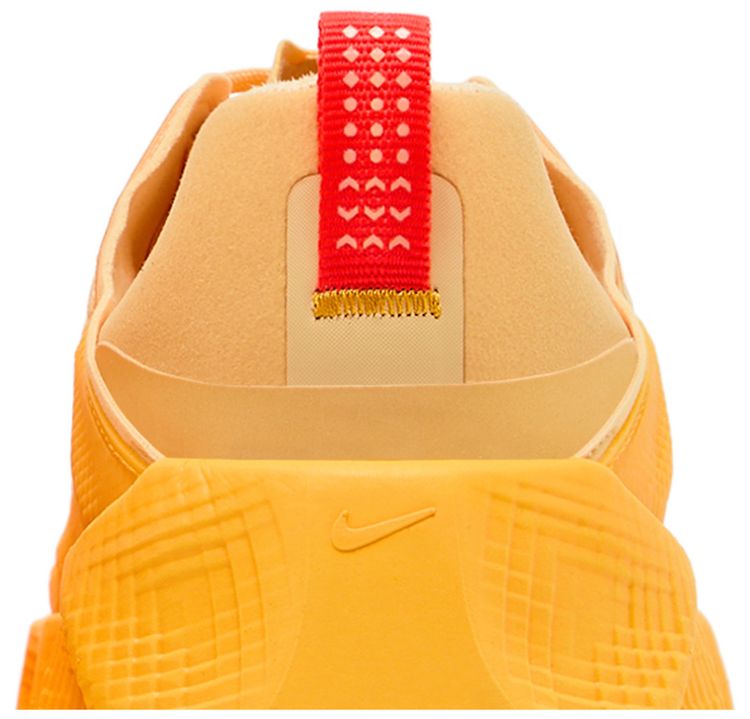 Nike Ava Rover Celestial Gold Bright Crimson