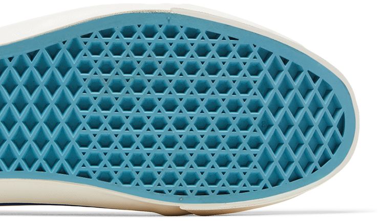 Undefeated x Vans OG Old Skool LX U Man   Blue Lolite