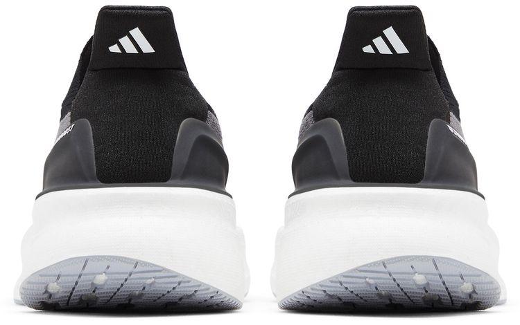 Adidas Wmns Ultraboost 5X Black White Carbon