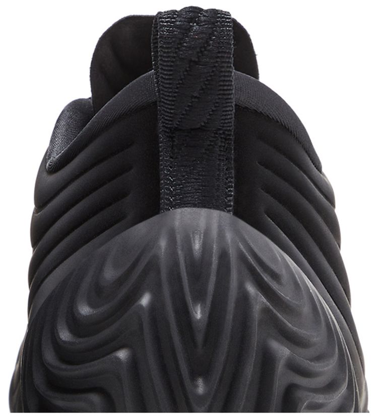 Nike Wmns Astra Ultra Triple Black