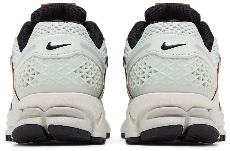 Nike Wmns Air Zoom Vomero 5 Light Silver Chrome