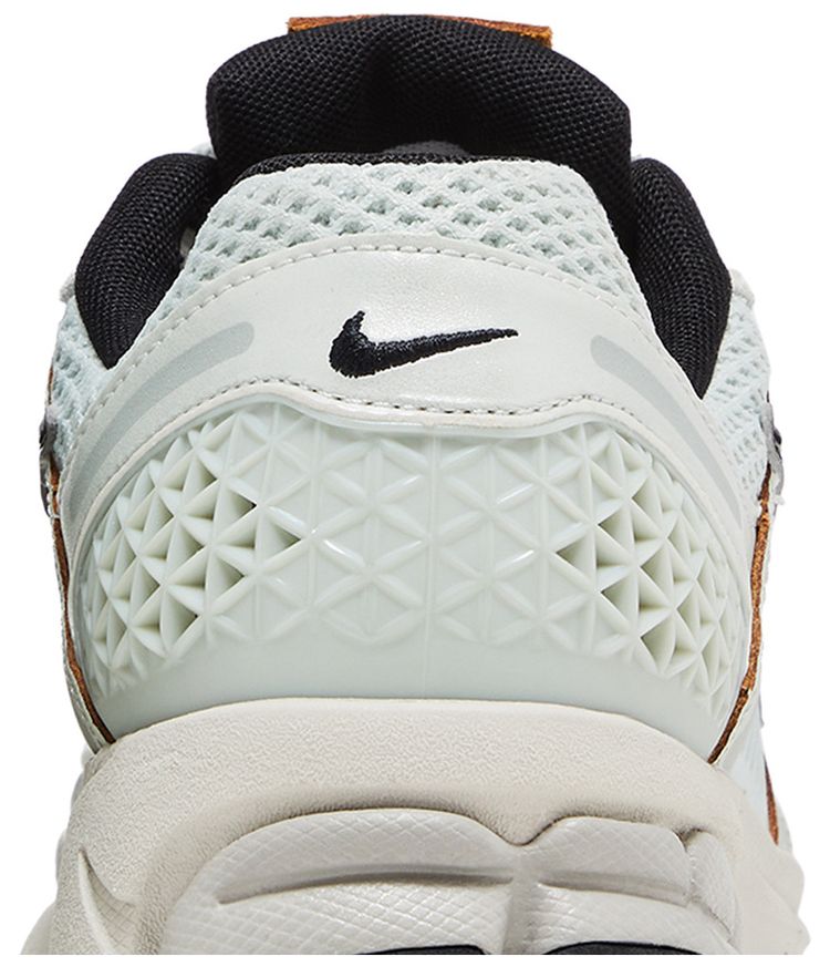 Nike Wmns Air Zoom Vomero 5 Light Silver Chrome