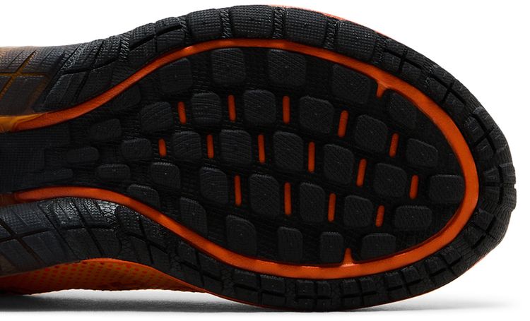 Nike Air Max Phoenix Total Orange