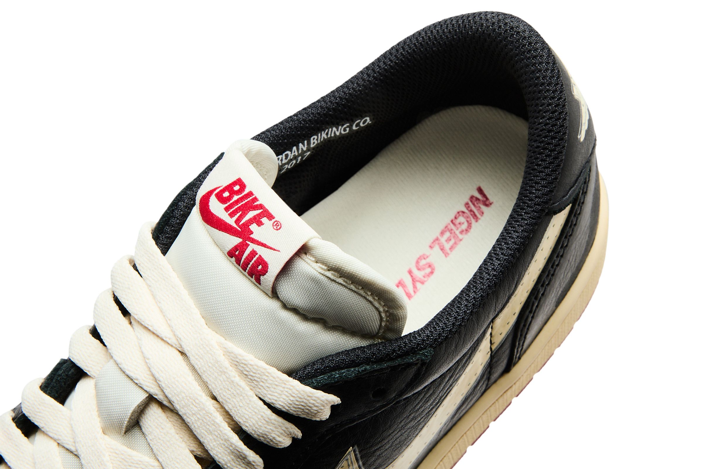 靴 AirJordan1 \