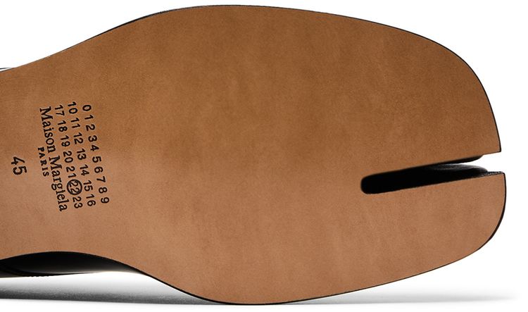 Maison Margiela Tabi Lace Up Black