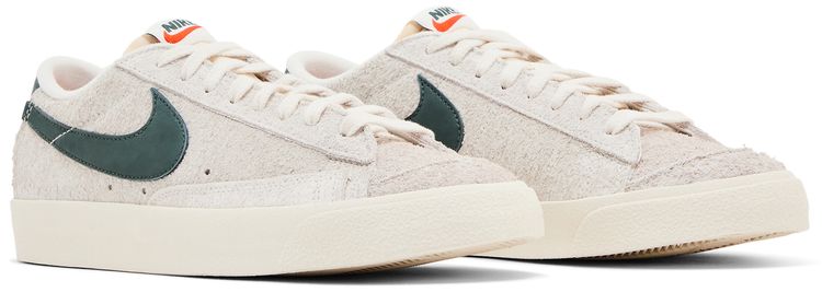 Nike Wmns Blazer Low 77 Vintage Phantom Vintage Green