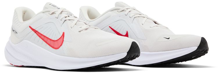 Nike Quest 5 Platinum Tint Light Crimson
