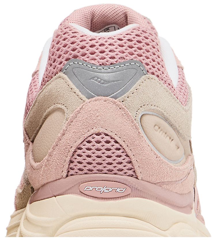 Saucony ProGrid Omni 9 Pink Cream