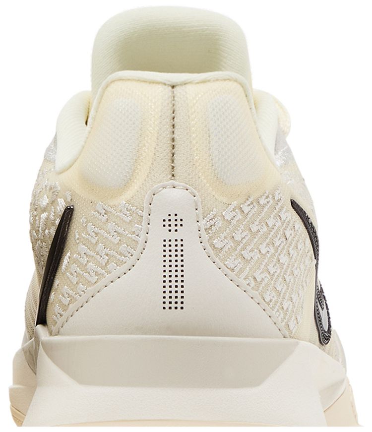 Nike Wmns Sabrina 2 EP Relentless