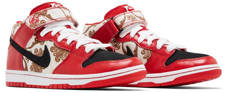 Nike Dunk Mid Premium SB
