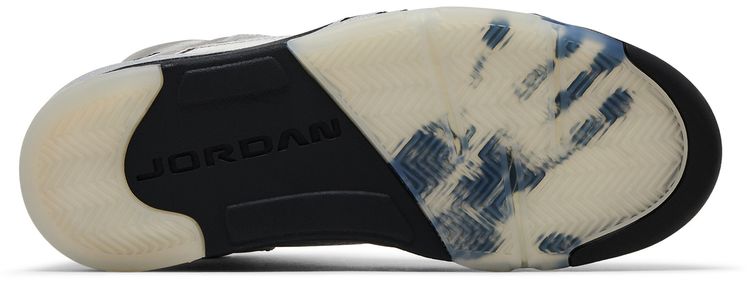 Wmns Air Jordan 5 Retro Wings