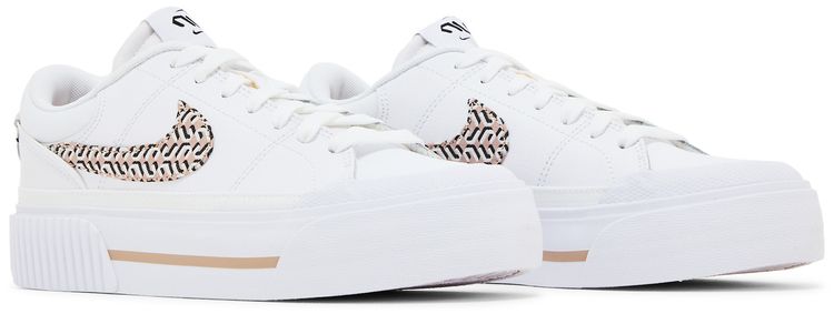 Nike Wmns Court Legacy Lift United in Victory