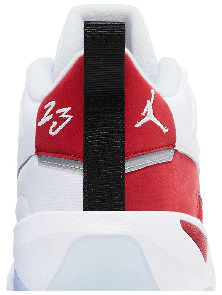 Air Jordan Max Aura 7 White Gym Red