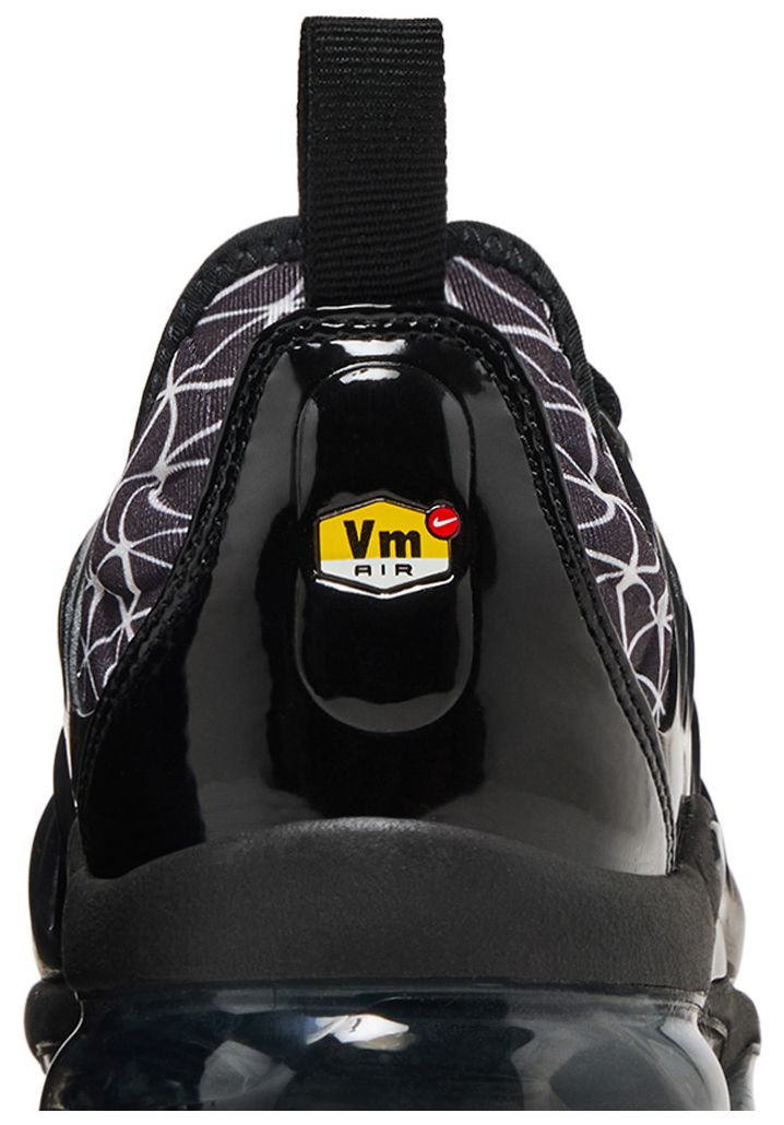 Nike Air VaporMax Plus Geometric