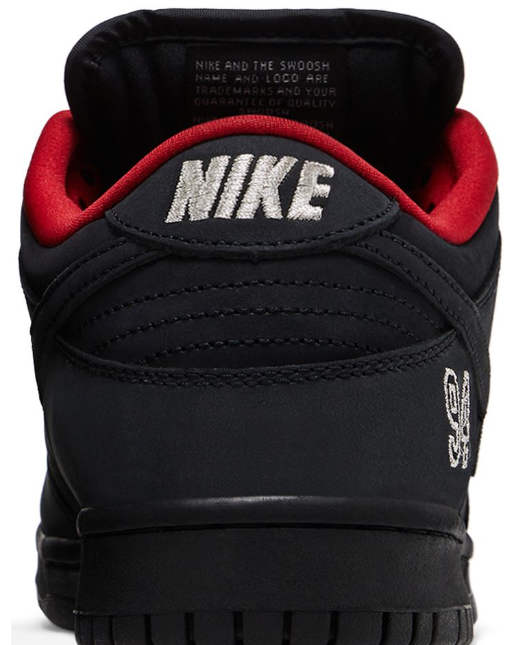 Supreme x Nike Dunk Low SB Black