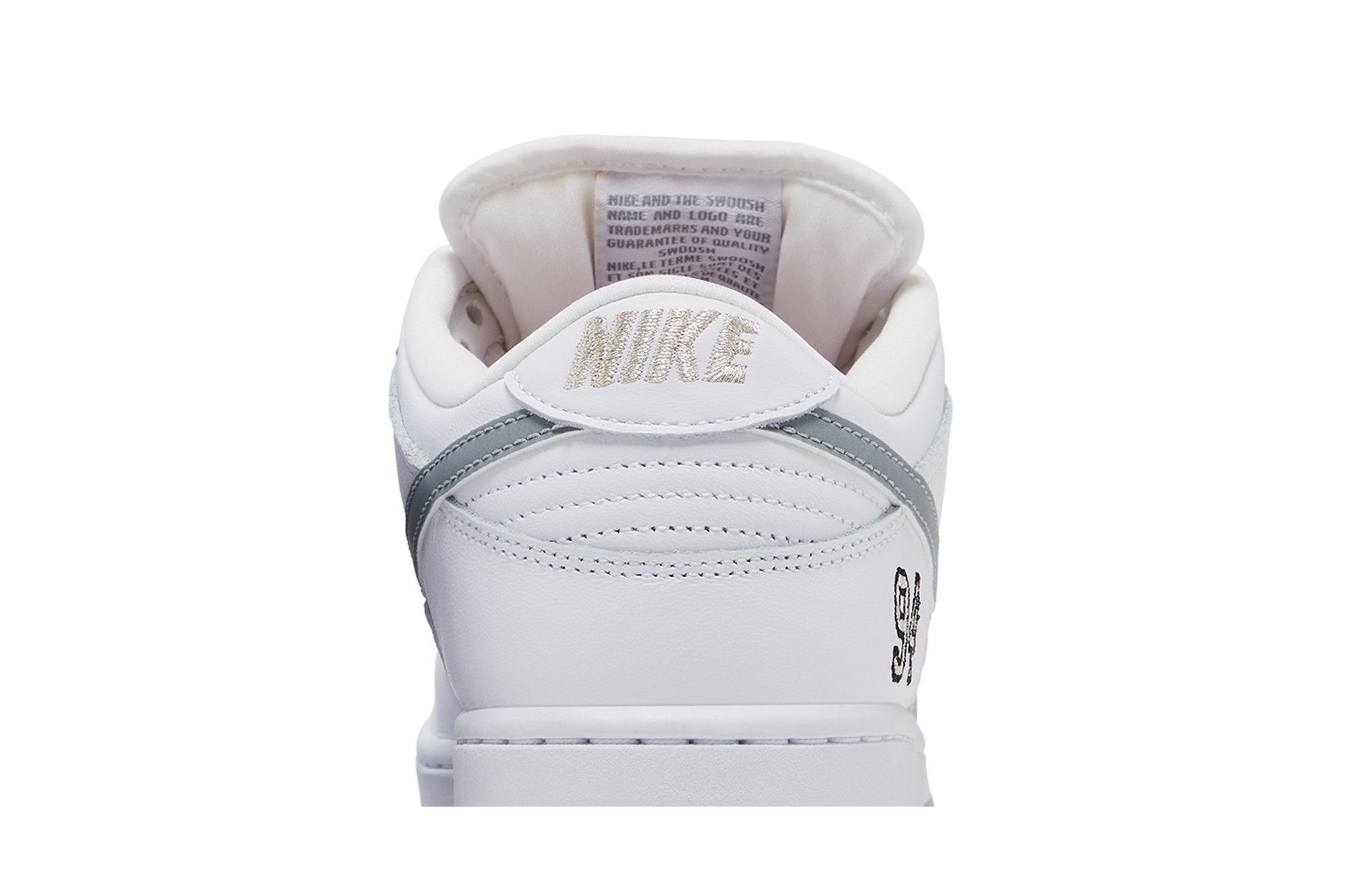 Buy Supreme x Nike Dunk Low SB 'White Metallic Silver' - HQ8487
