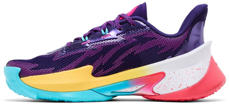 Under Armour Curry Series 7 Curry World Tour