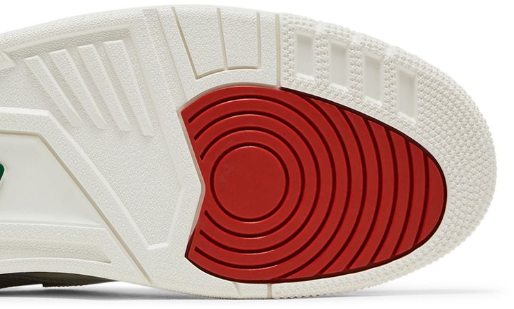 Air Jordan 3 Retro El Vuelo