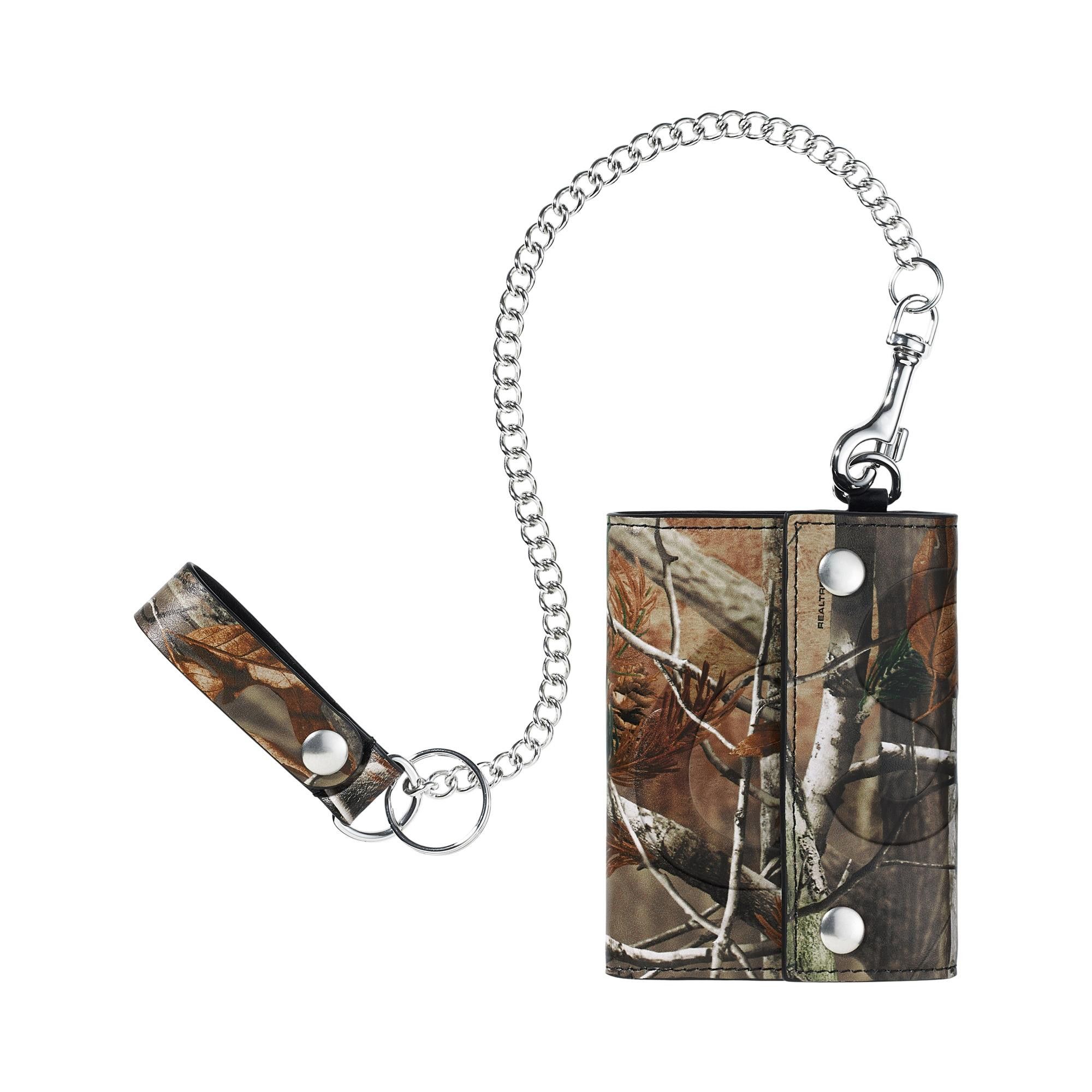 Buy Supreme Leather Chain Wallet 'Realtree AP Camo' - FW25B13
