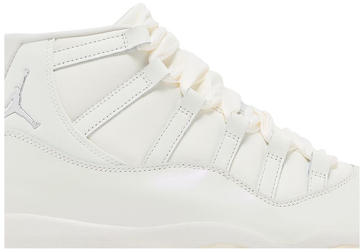 Wmns Air Jordan 11 Retro Pearl  Grand Finale