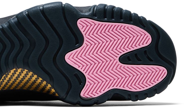 Air Jordan 11 Retro Mojave