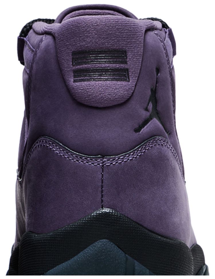 Air Jordan 11 Retro Mojave