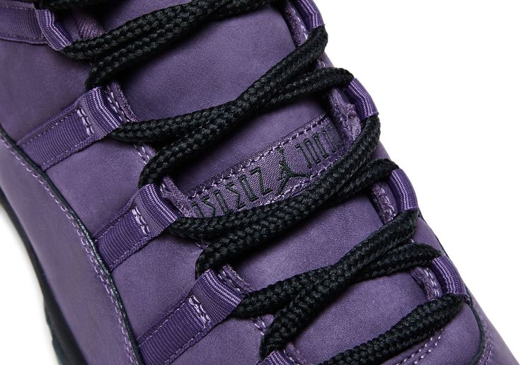 Air Jordan 11 Retro Mojave