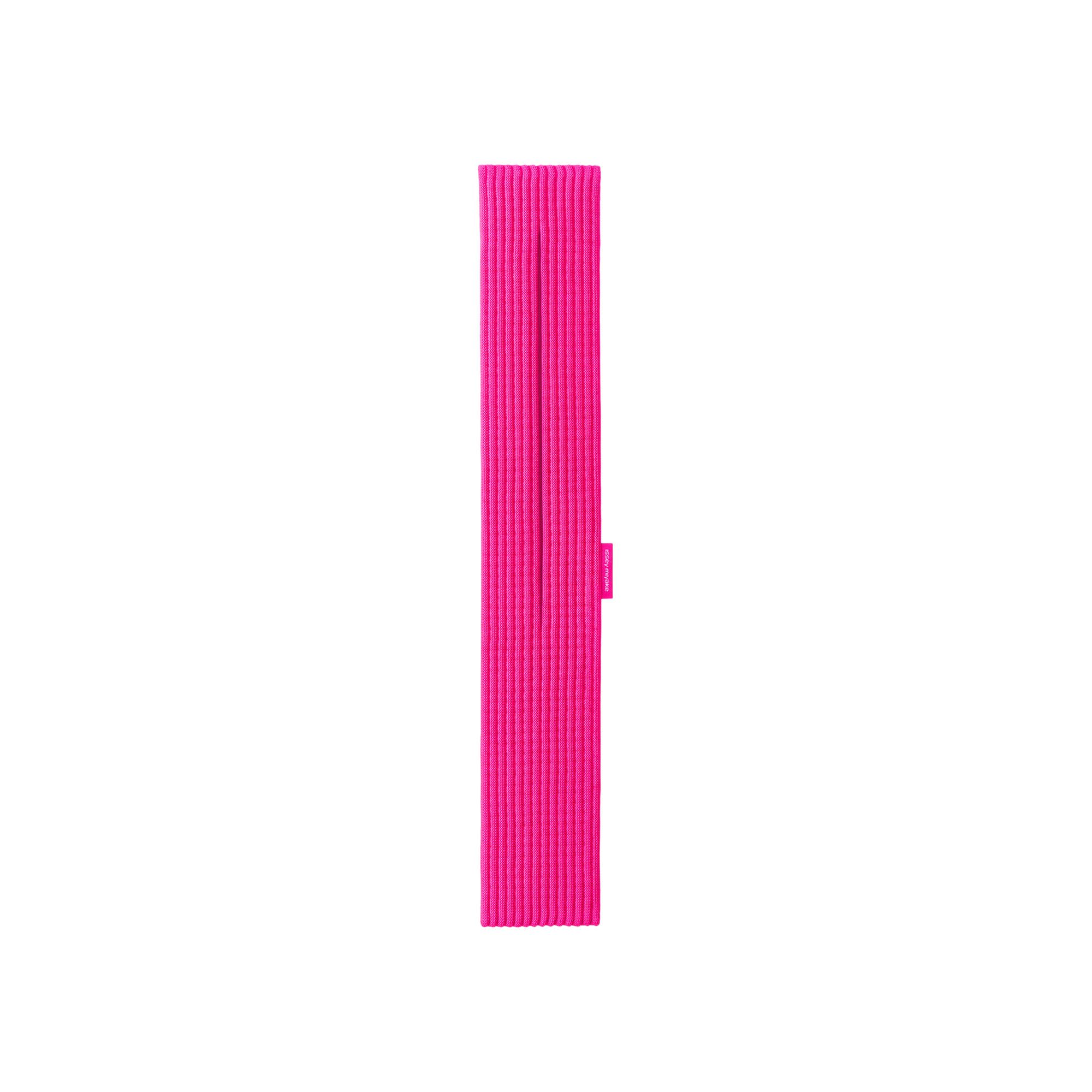 iPhone Pocket - ISSEY MIYAKE - ピンク Buy Issey Miyake x Apple iPhone Pocket Short 'Pink' - 850079597013