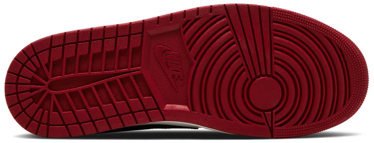 Air Jordan 1 Retro Low OG Chicago 2025