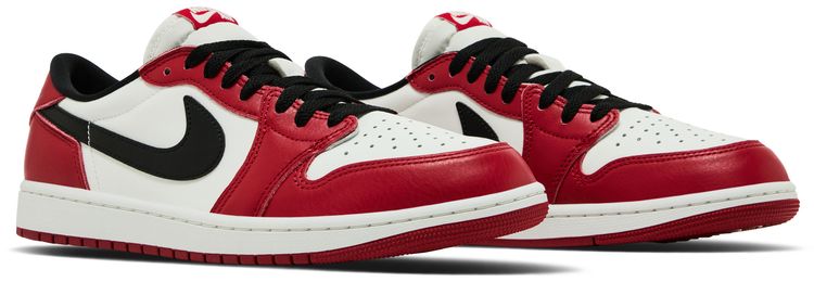 Air Jordan 1 Retro Low OG Chicago 2025