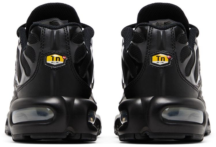 Nike Wmns Air Max Plus Triple Black